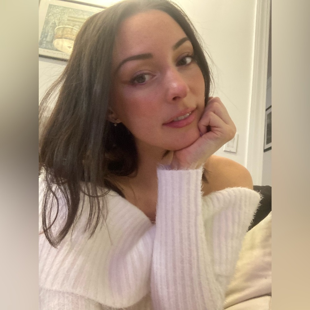 Meet your Posher, Caitlyn